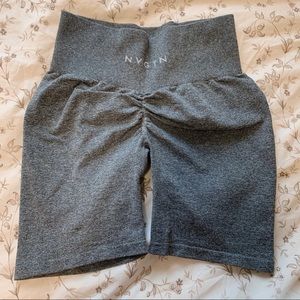 NVGTN Grey scrunch shorts